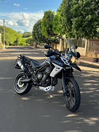 TRIUMPH TIGER 800 XCX 